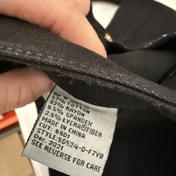 Tractr Bermuda Shorts Womens 4 Black Mid Rise Distressed Raw Hem Slim Fit NWT - Picture 12 of 12